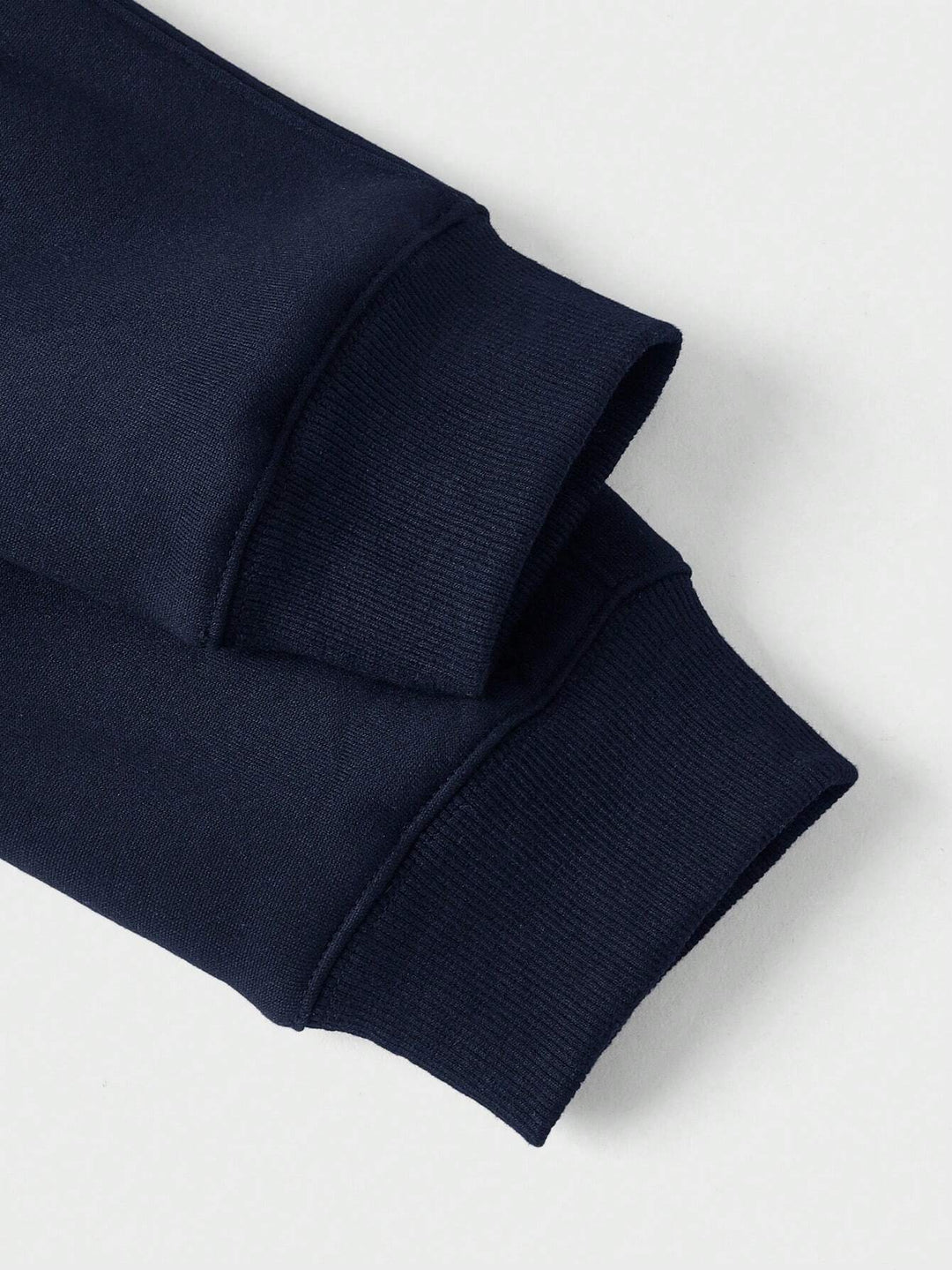 Naven™ | Elegante mid-lange trui met ritskraag