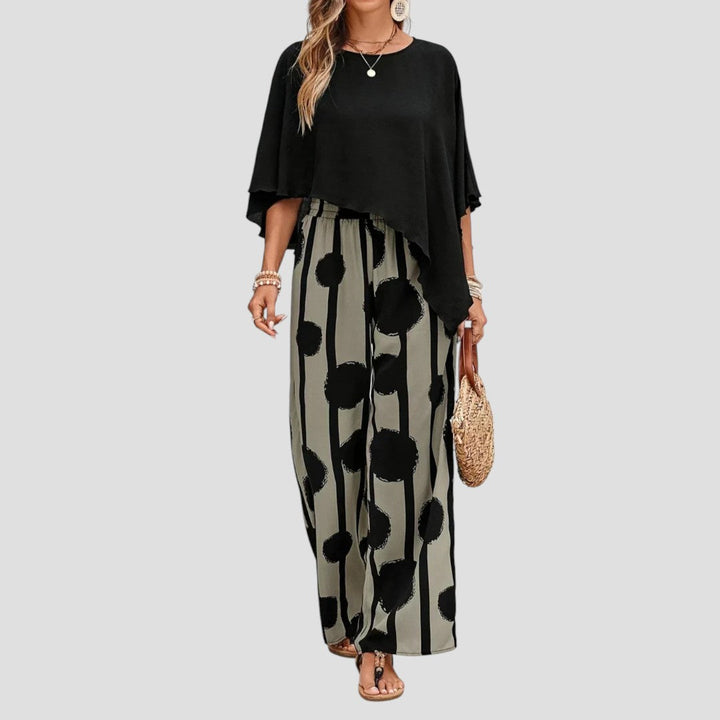 Lacey™ | Asymmetrische top en neutrale geprinte broek