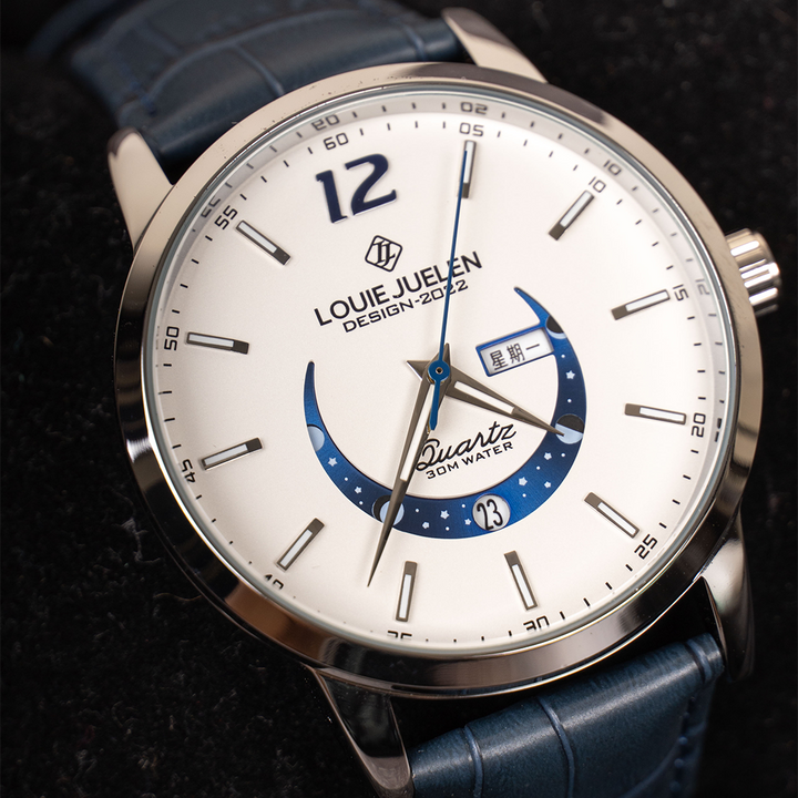 Elegante Horloge met Maanfases