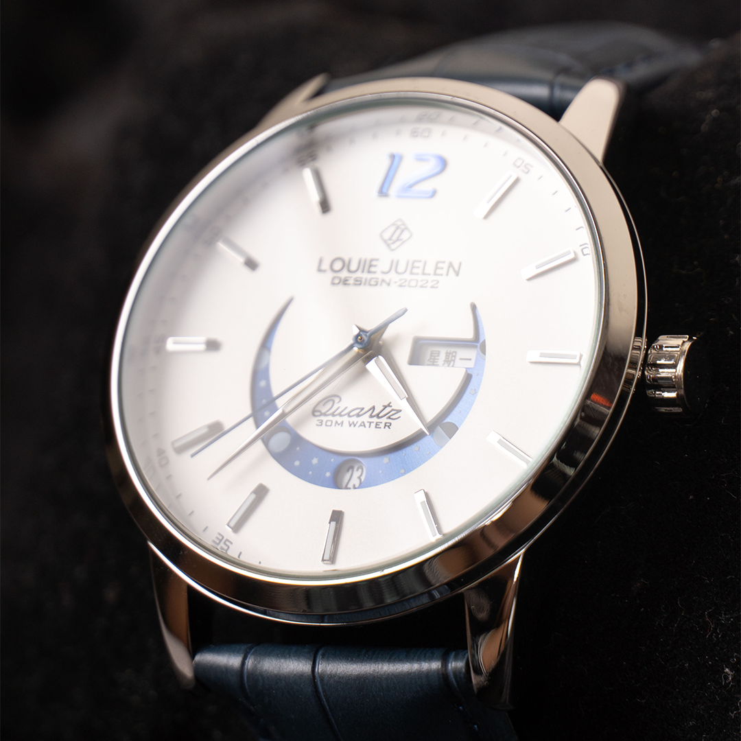 Elegante Horloge met Maanfases
