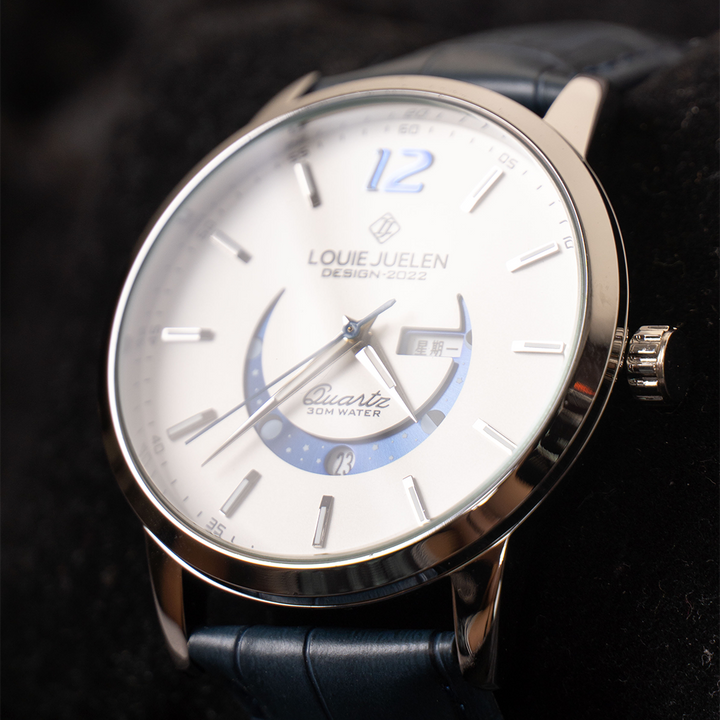 Elegante Horloge met Maanfases