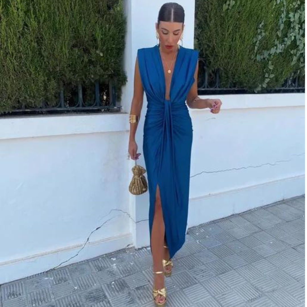 Elvia™ | Avondjurk met gedurfde decolleté en elegante silhouet